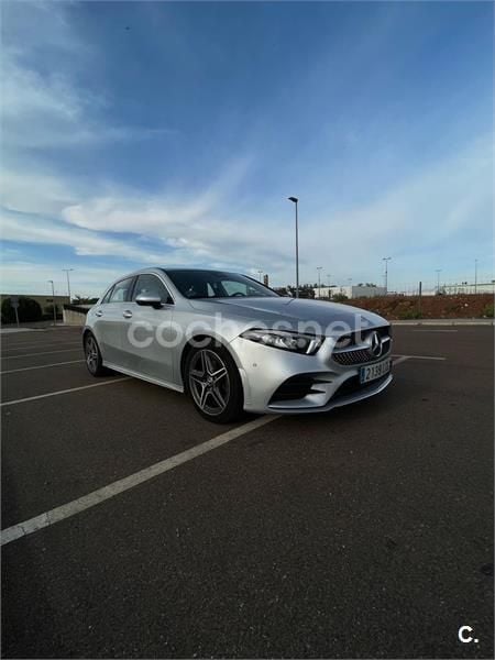 Gris / plata Usado 2019 Mercedes A180 Berlina | 25.000 € (Un poco caro) - Imagen 1/1