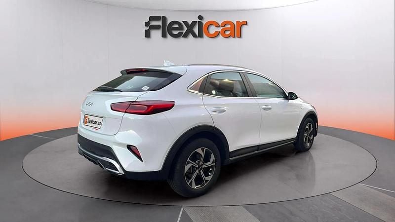 Usado Kia XCeed 121 CV (88 kW) 2023 Blanco SUV