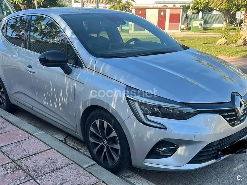 Usado Renault Clio V Techno 90 CV (66 kW) 2023 Gris / plata Berlina
