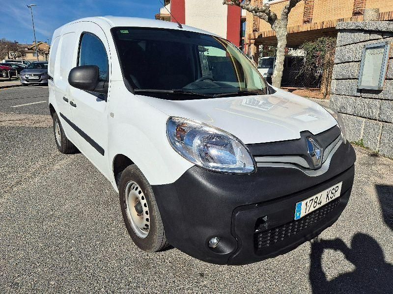 Usado Renault Kangoo 90 CV (66 kW) 2018 Blanco Monovolumen