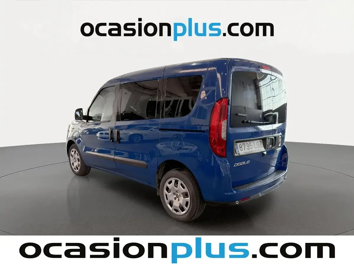 Usado Fiat Doblò Pop 95 CV (69 kW) 2020 Azul