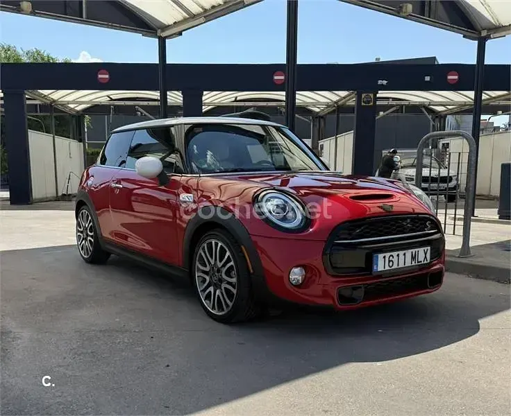 Usado Mini Cooper S 192 CV (141 kW) 2019 Rojo Utilitario