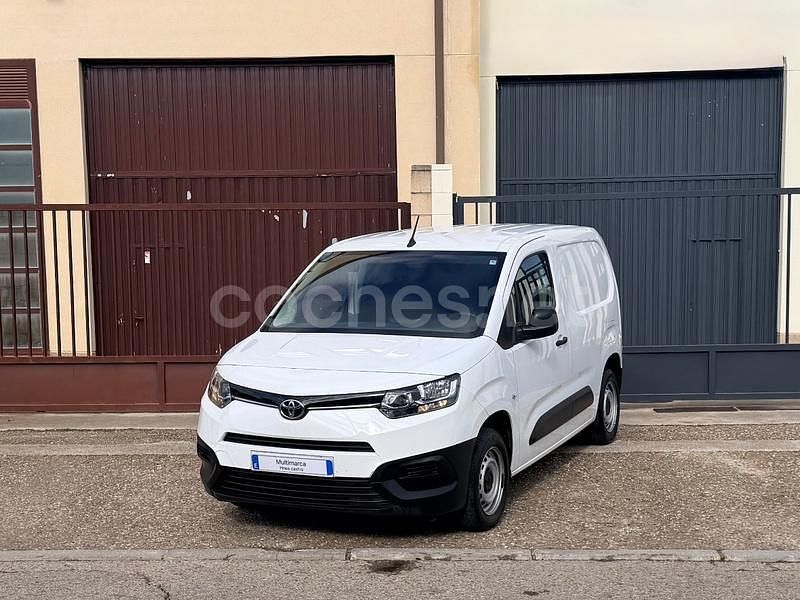 Usado Toyota Proace City City 102 CV (75 kW) 2021 Blanco Monovolumen