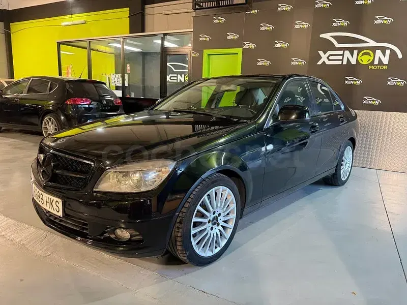 Usado Mercedes C200 Classic 184 CV (135 kW) 2008 Negro Berlina