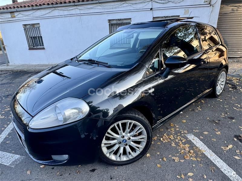 Negro Usado 2007 Fiat Punto Dynamic Utilitario | 3500 € (Precio justo) - Imagen 1/4