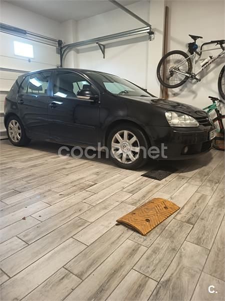 Usado VW Golf IV Sportline 105 CV (77 kW) 2004 Negro Berlina