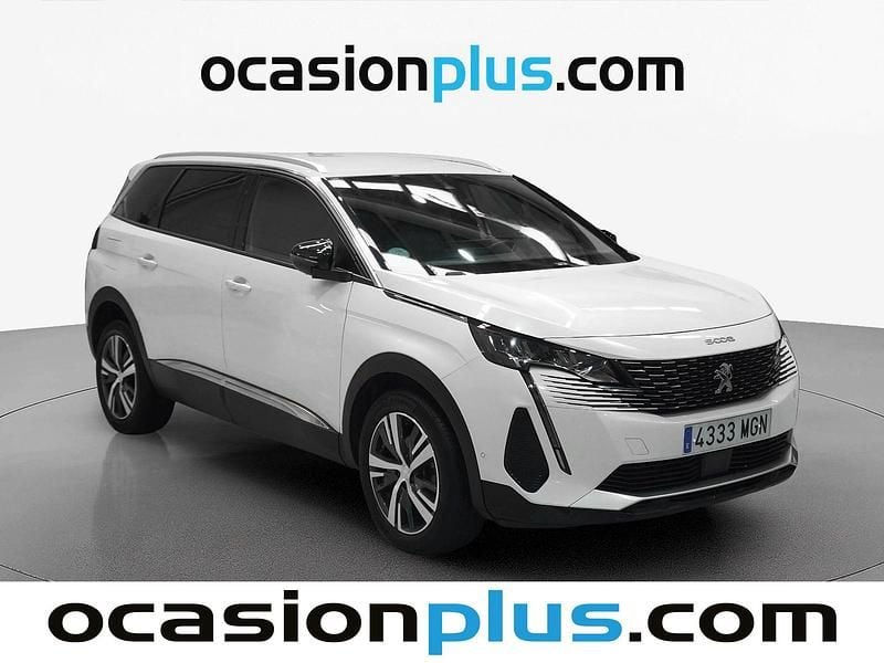 Używany Peugeot 5008 Allure 131 KM (96 kW) 2023 Biały SUV