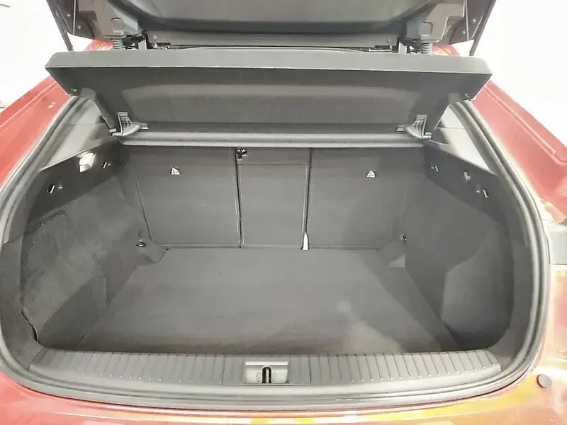 Usado Renault Rafale Techno 200 CV (147 kW) 2025 Rojo SUV