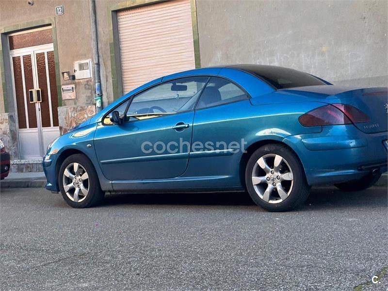 Usado Peugeot 307 CC Sport 136 CV (100 kW) 2006 Azul Descapotable