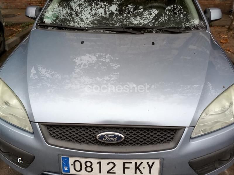 Gris / plata Usado 2007 Ford Focus Trend Berlina | 2350 € (Buen precio) - Imagen 1/4