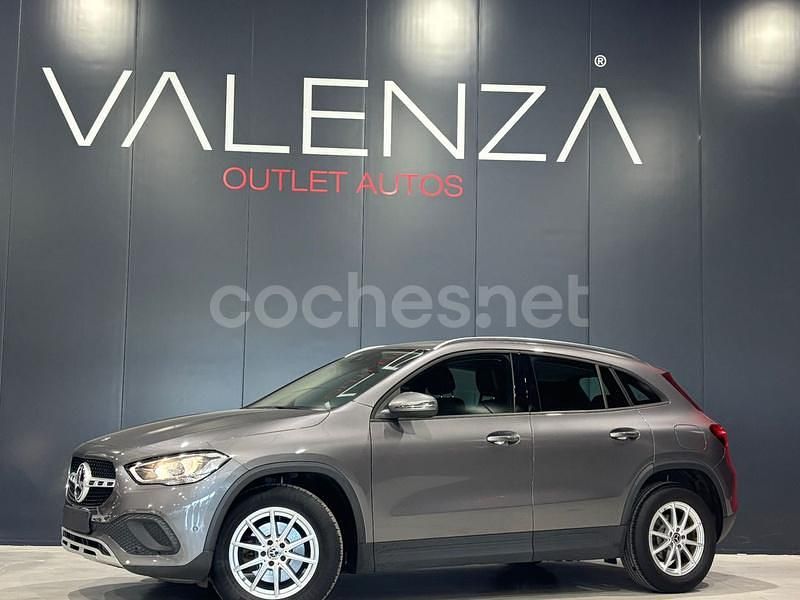 Gris / plata Usado 2021 Mercedes GLA200 SUV | 30.900 € (Buen precio) - Imagen 1/4