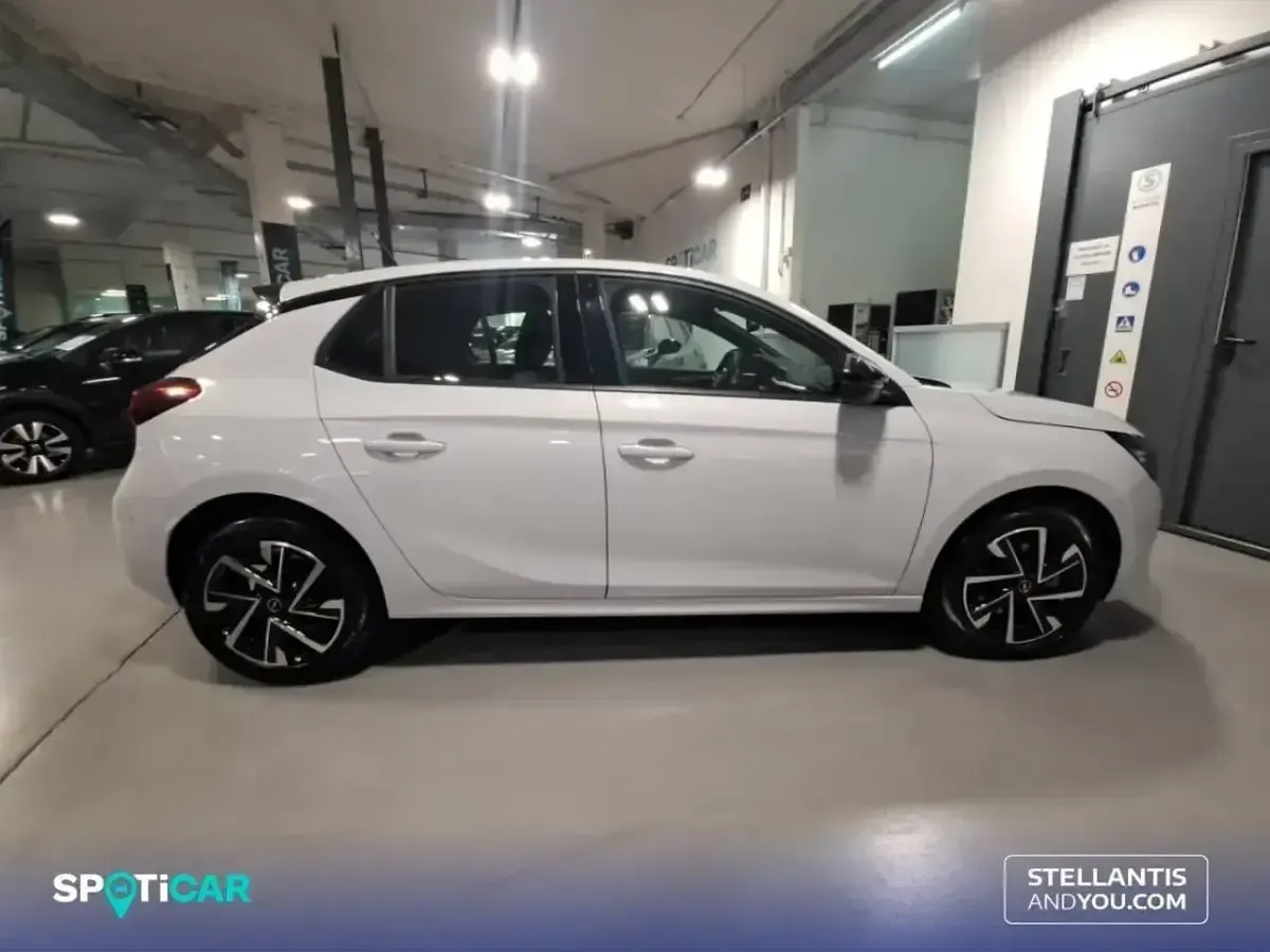Usado Opel Corsa 100 CV (73 kW) 2025 Blanco Utilitario
