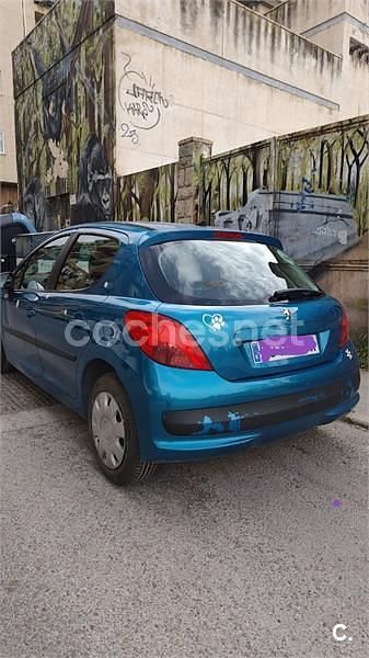 Usado Peugeot 207 75 CV (55 kW) 2008 Azul Berlina