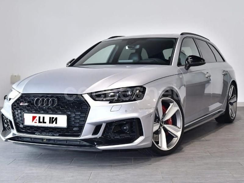 Gris / plata Usado 2021 Audi RS4 Black Edition Familiar | 72.500 € (Precio justo) - Imagen 1/4