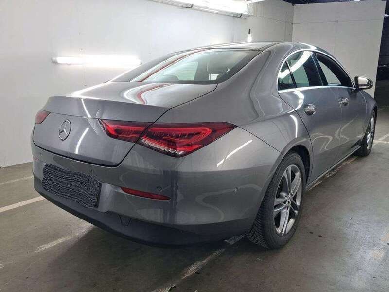 Usado Mercedes CLA180 Business 116 CV (85 kW) 2020 Gris Berlina