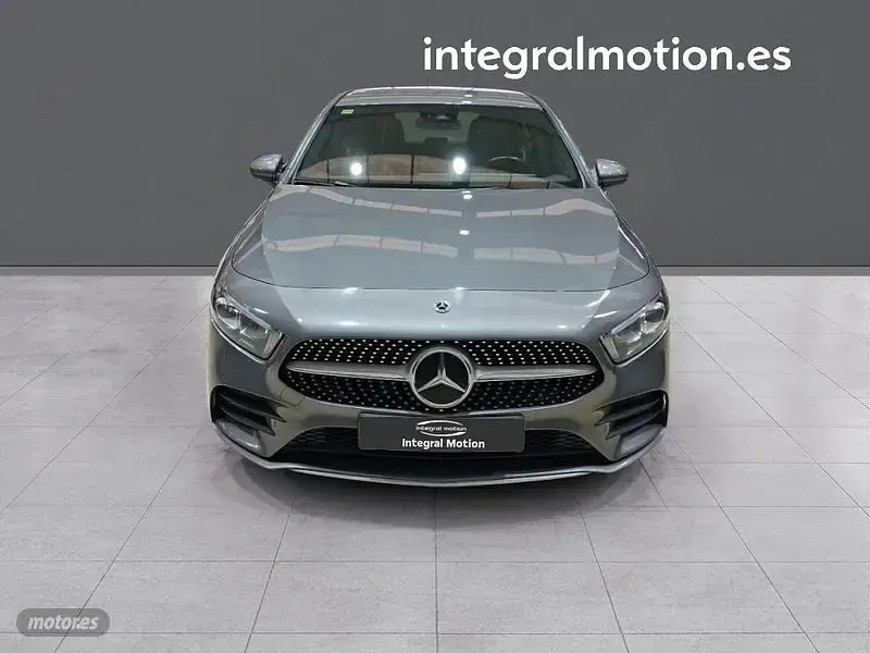 Usado Mercedes A200 149 CV (109 kW) 2021 Gris Berlina