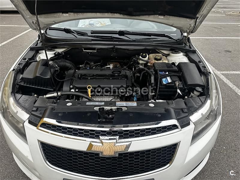 Usado Chevrolet Cruze LS 113 CV (83 kW) 2010 Blanco Berlina