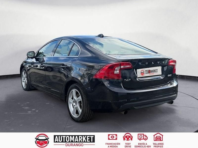 Usado Volvo S60 R-Design 180 CV (132 kW) 2011 Negro Berlina