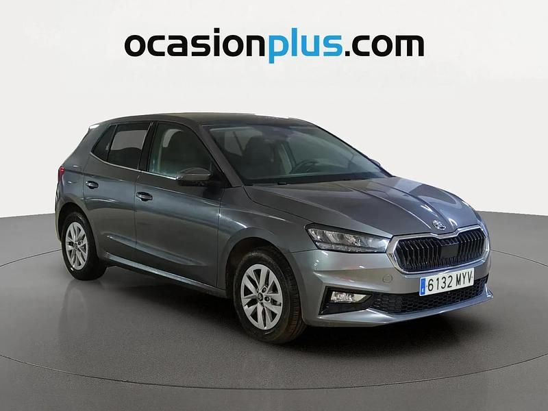 Usado Skoda Fabia Selection 95 HP (69 kW) 2025 Cinzento Sedan