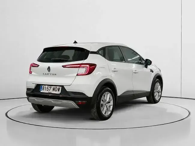 Usado Renault Captur Evolution 100 CV (73 kW) 2023 Blanco SUV
