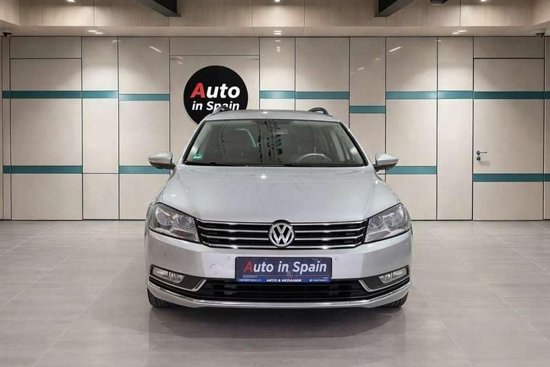 Usado VW Passat Advance 122 CV (89 kW) 2011 Gris Berlina