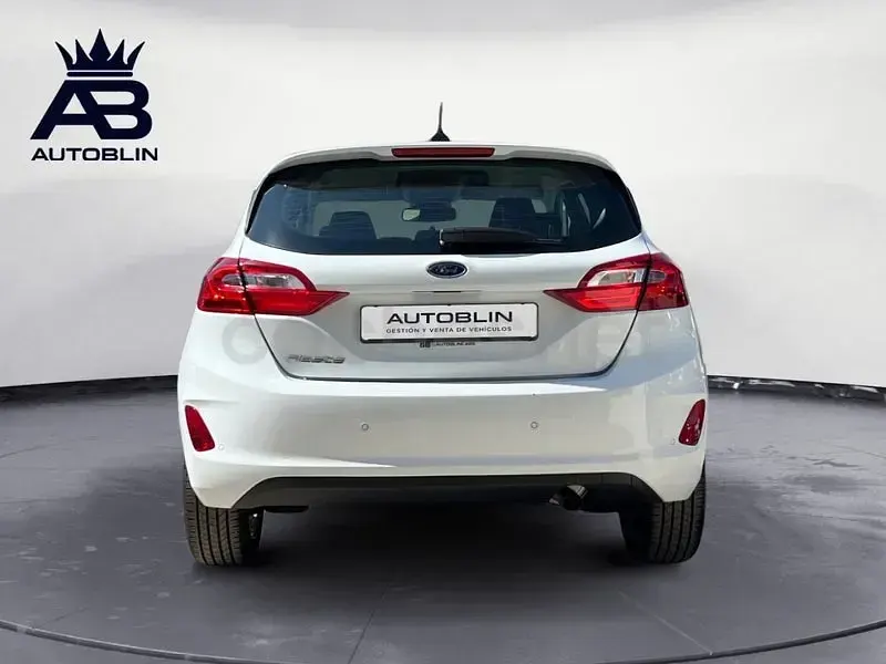 Usado Ford Fiesta Active 125 CV (91 kW) 2020 Blanco Utilitario