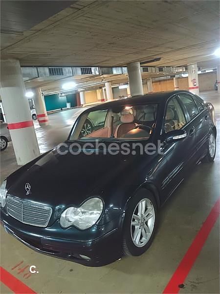 Usado Mercedes C180 Elegance 143 CV (105 kW) 2004 Negro Berlina