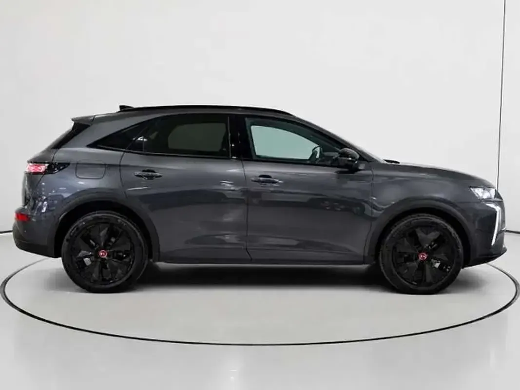 Usado DS Automobiles DS7 Crossback Performance 129 CV (94 kW) 2024 Gris SUV