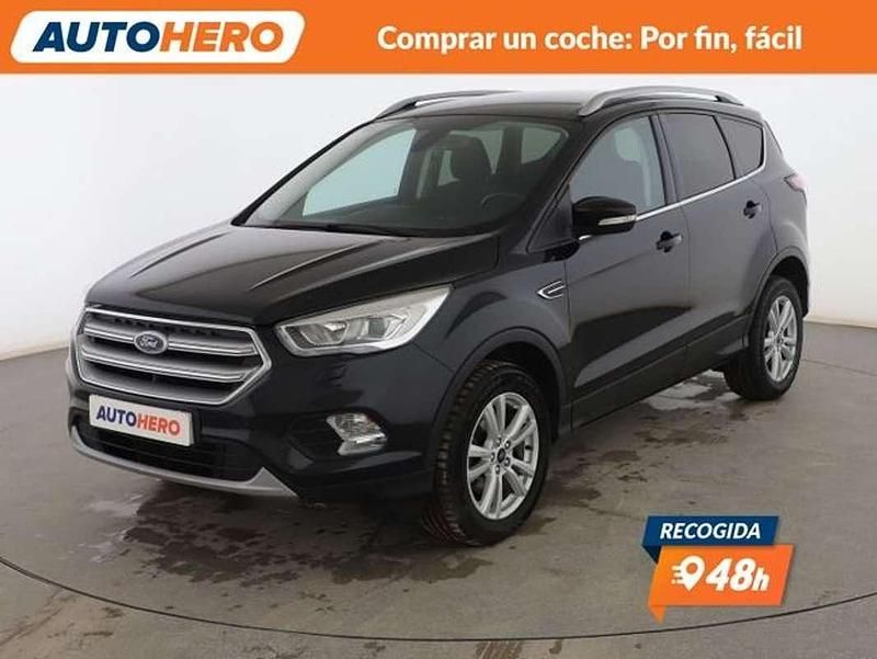Usado Ford Kuga Trend 150 CV (110 kW) 2018 Negro SUV