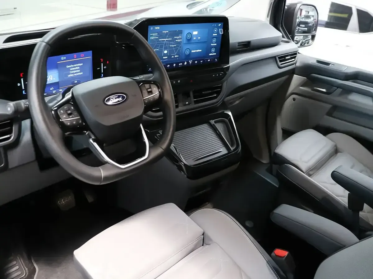 Nuevo Ford Tourneo Custom Titanium X 160 kW (218 CV) 2025 Negro Van