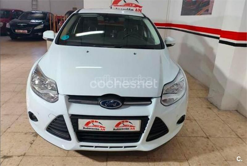 Blanco Usado 2013 Ford Focus Berlina | 4000 € (Super precio) - Imagen 1/4