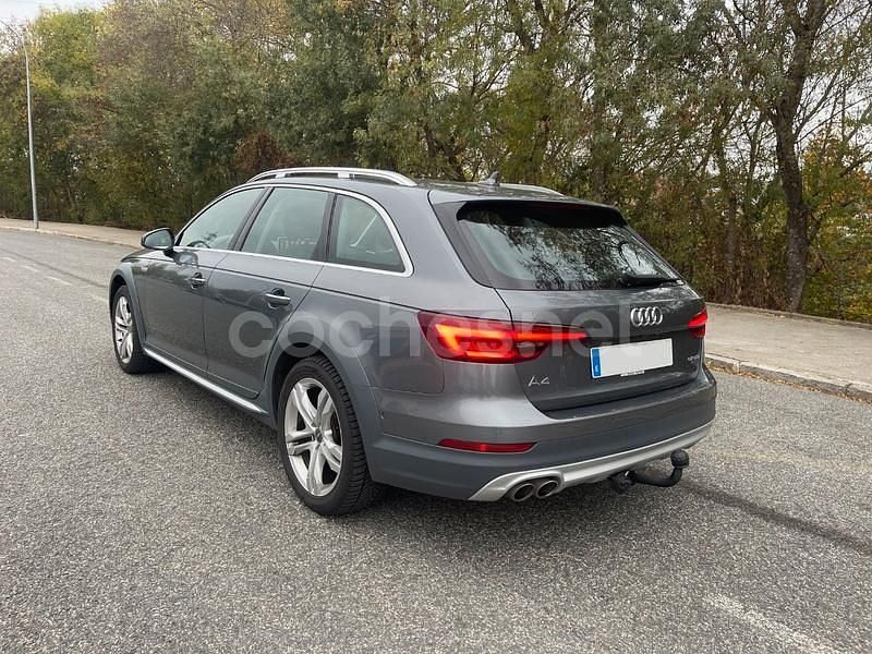 Usado Audi A4 Allroad 163 CV (119 kW) 2018 Gris / plata Familiar
