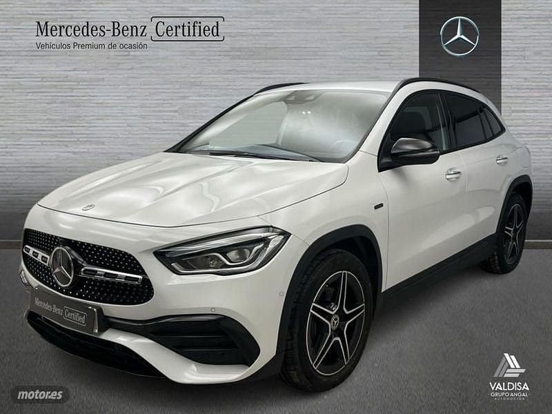 Blanco Usado 2020 Mercedes GLA250 AMG line SUV | 37.900 € - Imagen 1/4