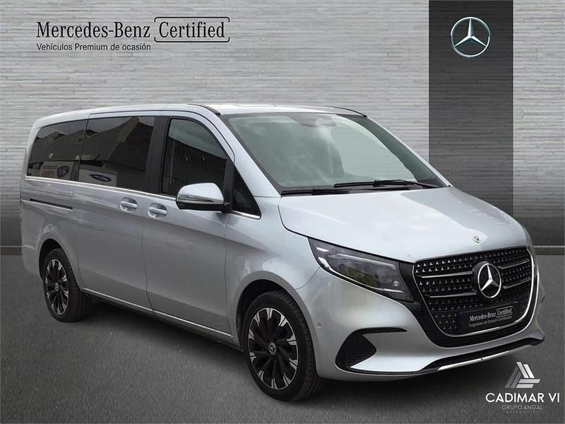 Usado Mercedes V250 Avantgarde 190 CV (139 kW) 2025 Gris Monovolumen