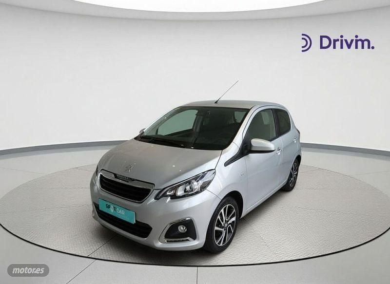 Gris Usado 2018 Peugeot 108 Allure Utilitario | 9700 € (Precio justo) - Imagen 1/4