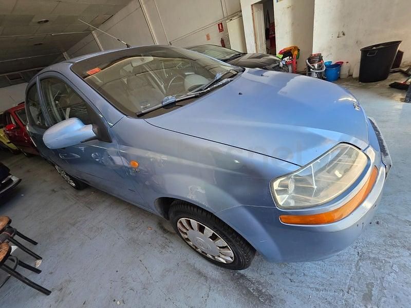 Usado Chevrolet Kalos SE 83 CV (61 kW) 2003 Azul Berlina