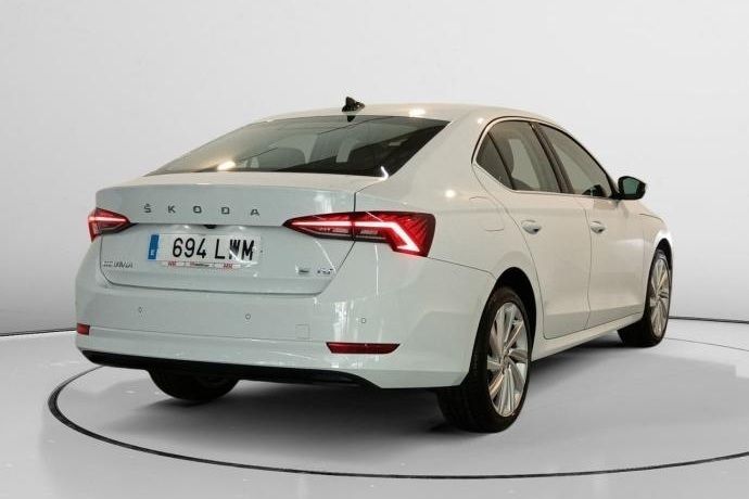 Usado Skoda Octavia Ambition 204 CV (150 kW) 2022