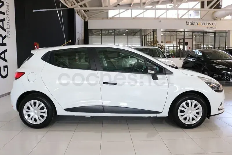 Usado Renault Clio IV Life 75 CV (55 kW) 2019 Blanco Berlina