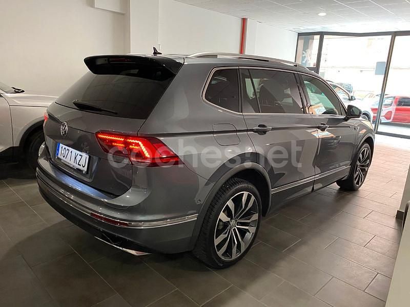 Usado VW Tiguan Allspace Sportline 190 CV (139 kW) 2019 Gris / plata SUV