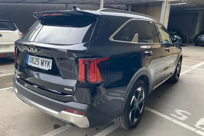 Usado Kia Sorento 265 CV (194 kW) 2025 Negro SUV