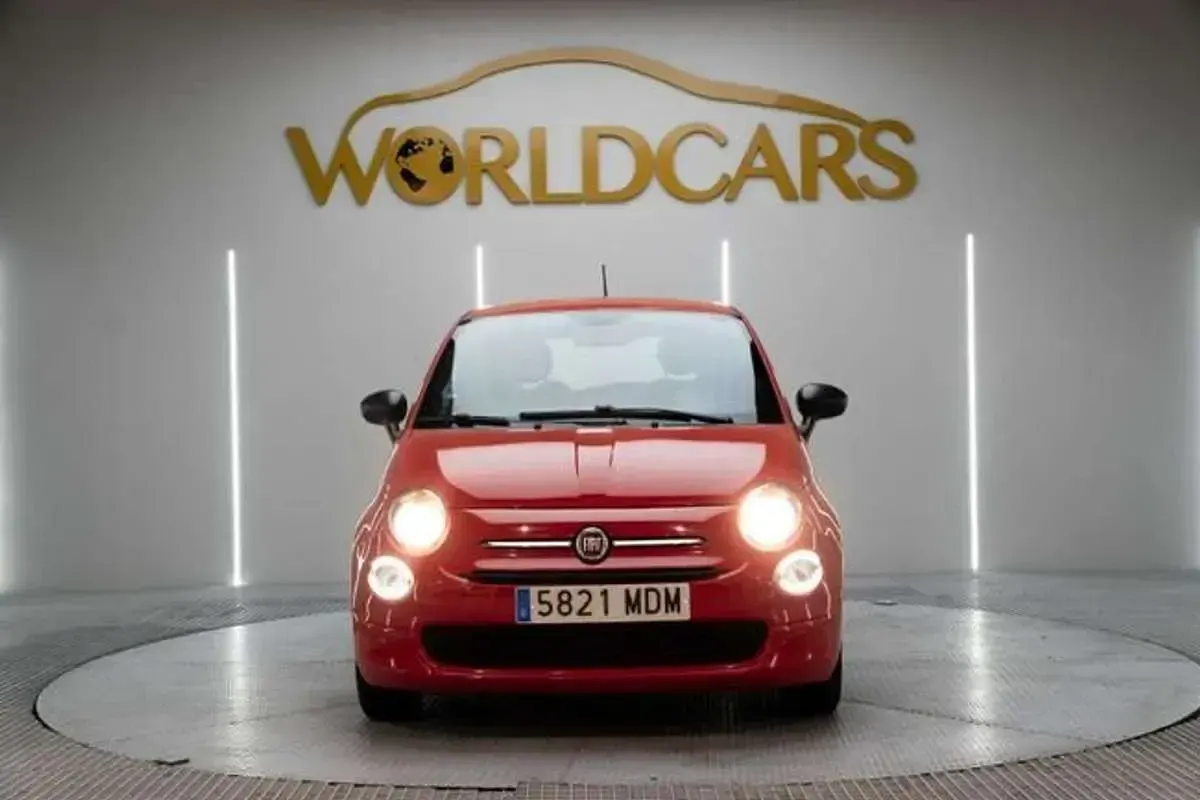Usado Fiat 500 71 CV (52 kW) 2021 Rojo Utilitario
