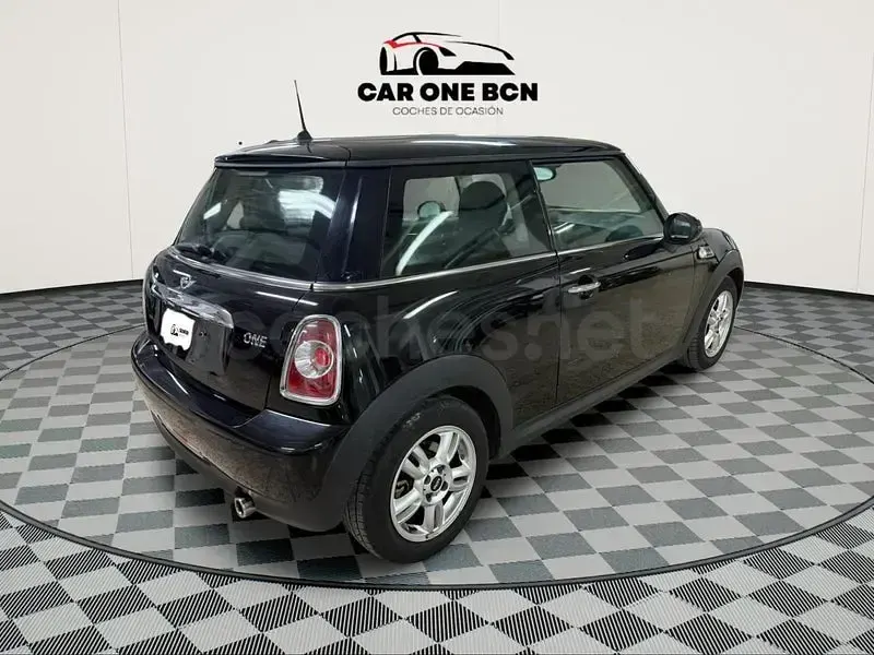 Usado Mini ONE 98 CV (72 kW) 2014 Negro Utilitario