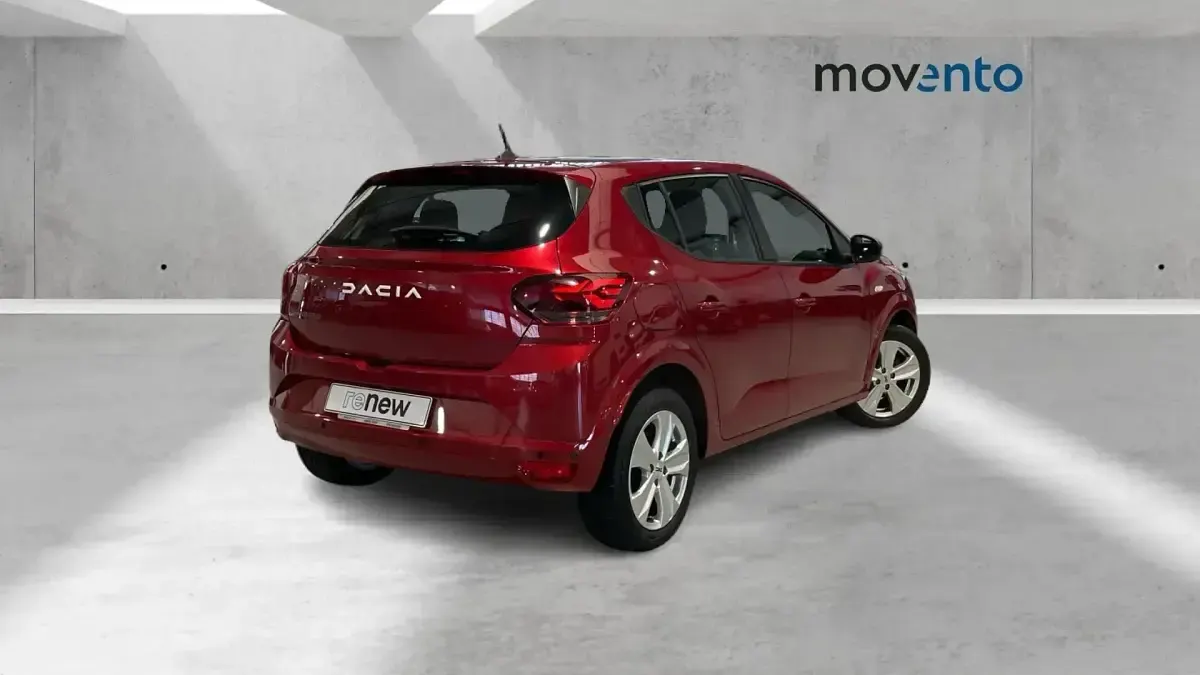 Usado Dacia Sandero Expression 101 CV (74 kW) 2023 Rojo Berlina