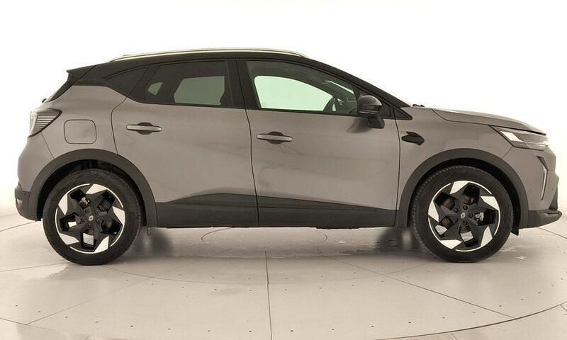 Usado Renault Captur Techno 100 CV (73 kW) 2025 Gris SUV
