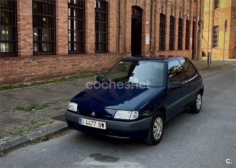 Usado Citroën Saxo 58 CV (42 kW) 1997 Azul Utilitario