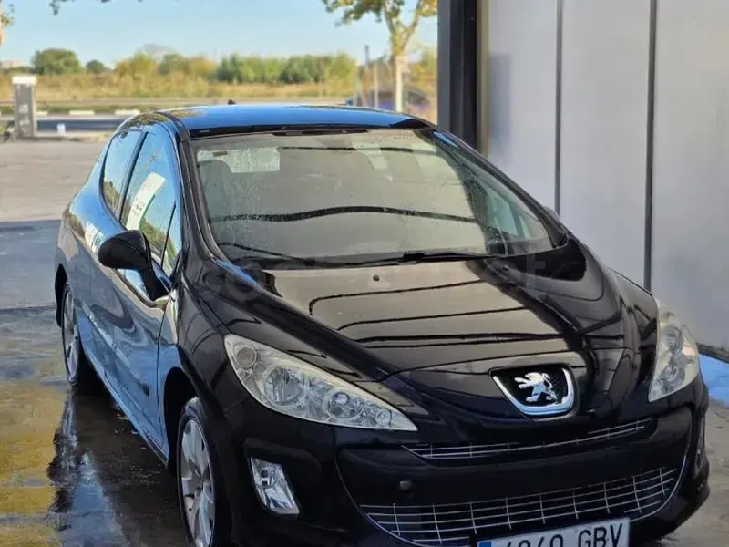 Usado Peugeot 308 Sport 120 CV (88 kW) 2008 Negro Berlina