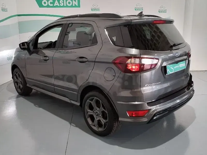 Usado Ford Ecosport ST-Line 140 CV (102 kW) 2022 Gris / plata SUV