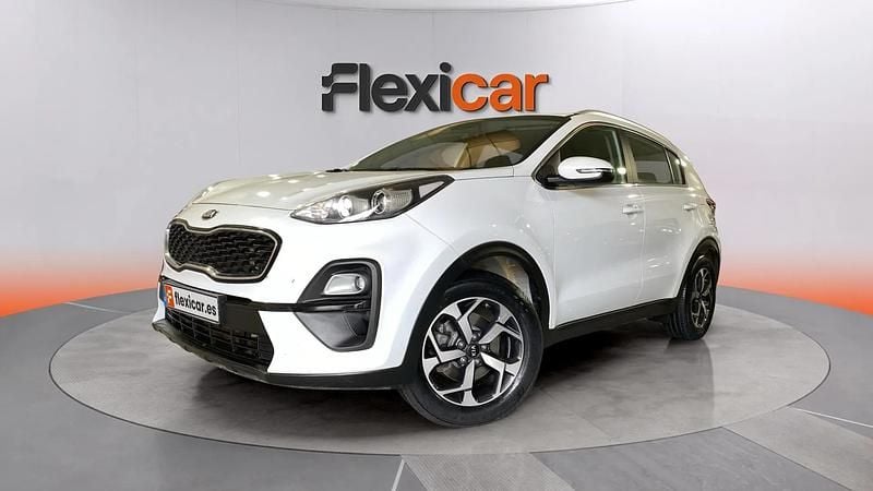 Usado Kia Sportage 136 CV (100 kW) 2022 Blanco SUV