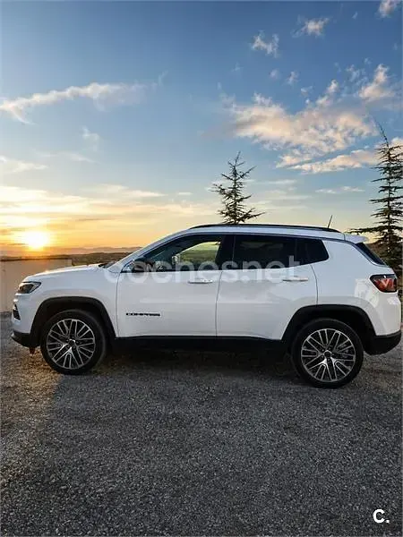 Usado Jeep Compass Limited 130 CV (95 kW) 2021 Blanco SUV