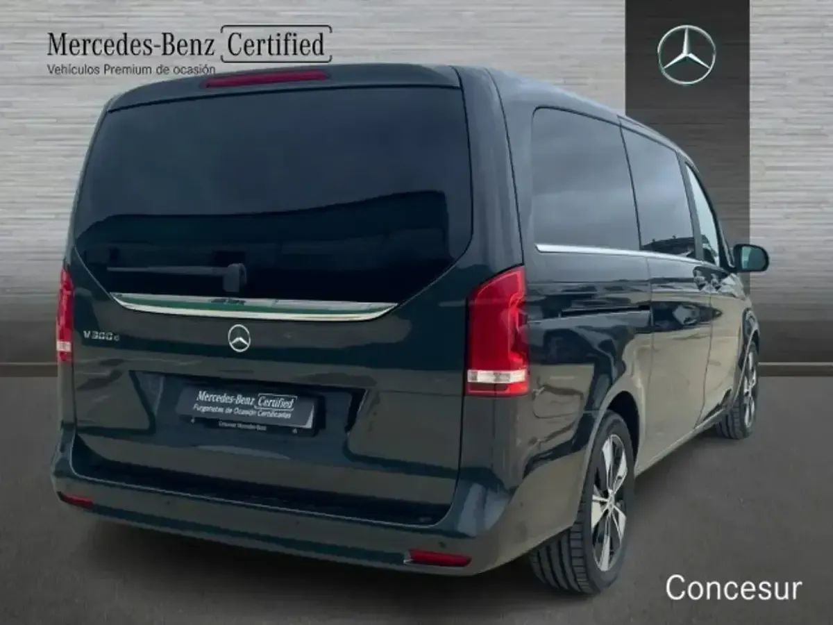 Usado Mercedes V300 Avantgarde 237 CV (174 kW) 2024 Grisnegro Monovolumen